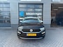Volkswagen T-Roc 1.0 TSI 115 pk Style | Apple Carplay | Stoelverwarming | Parkeersensoren V & A )