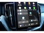 Volvo XC60 Ultra Black Edition Recharge Plug-In Hybrid AWD | Luchtvering | Trekhaak | Stoel + Stuur Verwarming | Harman Kardon | Keyless Start / Entry |