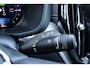 Volvo XC60 Ultra Black Edition Recharge Plug-In Hybrid AWD | Luchtvering | Trekhaak | Stoel + Stuur Verwarming | Harman Kardon | Keyless Start / Entry |
