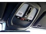 Volvo XC60 Ultra Black Edition Recharge Plug-In Hybrid AWD | Luchtvering | Trekhaak | Stoel + Stuur Verwarming | Harman Kardon | Keyless Start / Entry |