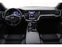 Volvo V60 T8 Plug-in hybrid AWD Plus Dark | Trekhaak | Panoramadak | 360 Camera | Harman/Kardon | CarPlay/Android Auto | Elek. Stoelen |  Keyless | Stoel/ Stuurverwarming