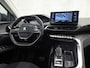Peugeot 3008 1.2 PureTech Premium Automaat (APPLE CARPLAY, NAP, GROOT NAVI, 360 CAMERA, TREKHAAK, SPORTSTOELEN, LANE ASSIST, CRUISE, NIEUWSTAAT)