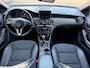 Mercedes-Benz A-klasse 180 122PK handgeschakeld Airco,Bluetooth,Navigatie,PDC A,Stoelverwarming,Sport stoelen,Elektrische ramen