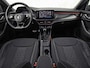 Skoda Kamiq 1.0 TSI Sport Automaat (KUIPSTOELEN, VIRTUAL COCKPIT, APPLE CARPLAY, GROOT NAVI, STOELVERWARMING, ADAPTIVE CRUISE, GETINT GLAS, ZWART HEMEL, NIEUWSTAAT)
