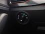 Skoda Kamiq 1.0 TSI Sport Automaat (KUIPSTOELEN, VIRTUAL COCKPIT, APPLE CARPLAY, GROOT NAVI, STOELVERWARMING, ADAPTIVE CRUISE, GETINT GLAS, ZWART HEMEL, NIEUWSTAAT)