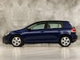 Volkswagen Golf 1.4 Sportline (CLIMATE, GETINT GLAS, LM VELGEN, SPORTSTOELEN, ARMSTEUN, NIEUWE APK, NIEUWSTAAT)