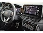 Volkswagen T-Roc 1.5 TSI 150pk DSG R-Line Business Black Style Panoramadak Trekhaak Camera Navigatie Beats Stoelverwarming Keyless