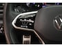 Volkswagen T-Roc 1.5 TSI 150pk DSG R-Line Business Black Style Panoramadak Trekhaak Camera Navigatie Beats Stoelverwarming Keyless