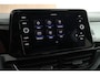 Volkswagen T-Roc 1.5 TSI 150pk DSG R-Line Business Black Style Panoramadak Trekhaak Camera Navigatie Beats Stoelverwarming Keyless