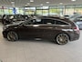 Mercedes-Benz CLA Shooting Brake 180 Bus. Sol. AMG 88 DKM NL Auto BJ 2017 !!!