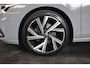 Volkswagen Golf Variant 1.5 eTSI Life Business DSG | Trekhaak | ACC | LED | Carplay