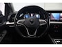 Volkswagen Golf Variant 1.5 eTSI Life Business DSG | Trekhaak | ACC | LED | Carplay