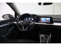 Volkswagen Golf Variant 1.5 eTSI Life Business DSG | Trekhaak | ACC | LED | Carplay