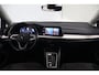 Volkswagen Golf Variant 1.5 eTSI Life Business DSG | Trekhaak | ACC | LED | Carplay