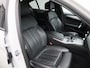 BMW 5-Serie 520i High Executive | LEDER | STOELVERWARMING | ACHTERUITRIJCAMERA | LED VERLICHTING | ELEKTRISCH VERSTELBARE VOORSTOELEN | CRUISE CONTROL | BLUETOOTH | NAVIGATIE |
