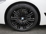 BMW 5-Serie 520i High Executive | LEDER | STOELVERWARMING | ACHTERUITRIJCAMERA | LED VERLICHTING | ELEKTRISCH VERSTELBARE VOORSTOELEN | CRUISE CONTROL | BLUETOOTH | NAVIGATIE |