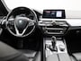 BMW 5-Serie 520i High Executive | LEDER | STOELVERWARMING | ACHTERUITRIJCAMERA | LED VERLICHTING | ELEKTRISCH VERSTELBARE VOORSTOELEN | CRUISE CONTROL | BLUETOOTH | NAVIGATIE |