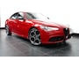 Alfa Romeo Giulia Veloce 280PK | Stoelverwarming | Adap. Cruise | 19 inch | Trekhaak