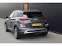 Hyundai Kona 1.6 GDI HEV Premium | AUTOMAAT | Stoelverwarming | Stoelventilatie | Trekhaak | Leer |