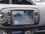 Toyota Yaris 1.5 Hybrid Dynamic I Dealer onderhouden I Navigatie I NL-auto