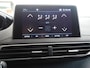 Peugeot 3008 1.2 PureTech GT Line | Panoramadak | Navigatie | Achteruitrij Camera | Apple Carplay | Climate/Cruise Control | Led Koplampen | 19inch Lichtmetalen Velgen