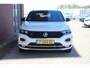 Volkswagen T-Roc 1.5 TSI Sport Business R | Full Option! | Trekhaak | Panorama Dak | Stoel + Stuurverwarming | Climate Control | Camera|  Navigatie |