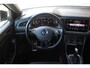 Volkswagen T-Roc 1.5 TSI Sport Business R | Full Option! | Trekhaak | Panorama Dak | Stoel + Stuurverwarming | Climate Control | Camera|  Navigatie |