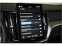 Volvo XC60 2.0 T6 Plug-in hybrid AWD Ultra Black Edition | NL AUTO GLOEDNIEUW | 5 Jaar Garantie | FOUR-C | Bowers&Wilkins | Pano | Massage | VOL!