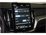 Volvo XC60 2.0 T6 Plug-in hybrid AWD Ultra Black Edition | NL AUTO GLOEDNIEUW | 5 Jaar Garantie | FOUR-C | Bowers&Wilkins | Pano | Massage | VOL!