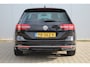 Volkswagen Passat Variant 1.4 TSI Highline Business R | Digital cockpit | Head up | ACC | Trekhaak | Stoelverwarming | Navigatie |