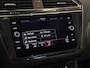 Volkswagen Tiguan 1.5 TSI R-Line Business Black Style Pano IQ LED ACC Camera 20''