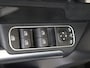 Mercedes-Benz B-klasse 180 AMG Line Panoramadak / Keyless / Nightpakket / Parkeercamera / Sfeerverlichting /