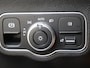 Mercedes-Benz B-klasse 180 AMG Line Panoramadak / Keyless / Nightpakket / Parkeercamera / Sfeerverlichting /