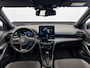 Toyota Yaris Cross 1.5 HYBRID DYNAMIC LUXURY BLACKSTYLE GARANTIE2035! NAVIGATIE . STUUR EN STOEL VERWARMING . PARKEERSENSOREN VOOR & ACHTER  .