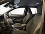 Toyota Yaris Cross 1.5 HYBRID DYNAMIC LUXURY BLACKSTYLE GARANTIE2035! NAVIGATIE . STUUR EN STOEL VERWARMING . PARKEERSENSOREN VOOR & ACHTER  .