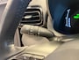 Toyota Yaris Cross 1.5 HYBRID DYNAMIC LUXURY BLACKSTYLE GARANTIE2035! NAVIGATIE . STUUR EN STOEL VERWARMING . PARKEERSENSOREN VOOR & ACHTER  .