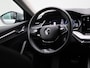 Skoda Octavia Combi 1.0 e-TSI Ambition AUTOMAAT | NAVIGATIE | CAMERA| SPORSTOELEN | MASSAGE | STOEL & STUURVERWARMING | DAB | CRUISE | CLIMA | LMV | 12 MAANDEN BOVAG GARANTIE |