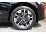 Volvo XC60 T6 Plug-in hybrid AWD Ultra Dark | Trekhaak | All-Season banden | Panoramadak | 360 Graden Camera | Verwarmbare Voorstoelen | BLIS Dodehoekdetectie | Adaptieve Cruise Control | Parkeerverwarming