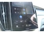 Volvo XC60 T6 Plug-in hybrid AWD Ultra Dark | Trekhaak | All-Season banden | Panoramadak | 360 Graden Camera | Verwarmbare Voorstoelen | BLIS Dodehoekdetectie | Adaptieve Cruise Control | Parkeerverwarming