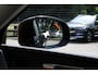 Volvo XC60 T6 Plug-in hybrid AWD Ultra Dark | Trekhaak | All-Season banden | Panoramadak | 360 Graden Camera | Verwarmbare Voorstoelen | BLIS Dodehoekdetectie | Adaptieve Cruise Control | Parkeerverwarming