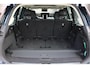 Volvo XC90 T8 Automaat Plug-in hybrid AWD Ultra Bright | Panoramadak | Luchtvering | Semi elektrische trekhaak | Verwarmbare voorstoelen | Verwarmbare voorstoelen met massage en ventilatie | Verwarmbare achterbank en stuurwiel | Premium audio by Harman Kardon | Rondom zichtcamera | 21 inch Lichtmetalen velgen