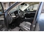 Volvo XC90 T8 Automaat Plug-in hybrid AWD Ultra Bright | Panoramadak | Luchtvering | Semi elektrische trekhaak | Verwarmbare voorstoelen | Verwarmbare voorstoelen met massage en ventilatie | Verwarmbare achterbank en stuurwiel | Premium audio by Harman Kardon | Rondom zichtcamera | 21 inch Lichtmetalen velgen