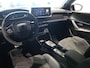 Peugeot 2008 1.2 Hybrid 145 GT | Navigatie | Dodehoek detectie | 360* Camera | Alcantara | Keuze uit meerdere kleuren! | Bel voor actuele KM-Stand