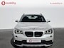 BMW X1 sDrive20i Executive Automaat 'mineral-weiss' Trekhaak 1800kg | Xenon | Navigatie | Cruise Control | NL Auto!