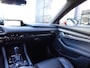 Mazda 3 2.0 e-SkyActiv-G M Hybrid Luxury Automaat (Navi/Carplay,Camera360,Adapt.Cruise,Stoel+Stuurverwarming,BOSE,LEER,HUD,PDC)