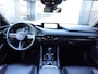 Mazda 3 2.0 e-SkyActiv-G M Hybrid Luxury Automaat (Navi/Carplay,Camera360,Adapt.Cruise,Stoel+Stuurverwarming,BOSE,LEER,HUD,PDC)