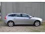 Volvo V60 2.4 D6 AWD Plug-In Hybrid Summum nette auto voor Export
