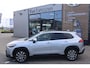 Toyota Corolla Cross 2.0 HYBRID FIRST EDITION NL-AUTO AFN-TREKHAAK BLIND-SPOT ELEK-ACHTERKLEP KEYLESS LM-VELGEN PARK-SENSOREN APPLE/ANDROID STOELVERW DRAADLOOS-LADEN AD-CRUISE BLUETOOOTH DAB+