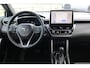 Toyota Corolla Cross 2.0 HYBRID FIRST EDITION NL-AUTO AFN-TREKHAAK BLIND-SPOT ELEK-ACHTERKLEP KEYLESS LM-VELGEN PARK-SENSOREN APPLE/ANDROID STOELVERW DRAADLOOS-LADEN AD-CRUISE BLUETOOOTH DAB+