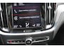 Volvo V60 T6 340pk automaat Recharge AWD R-Design Panoramich schuif kanteldak / Semi elektrisch wegklapbare trekhaak / Adaptieve cruise control